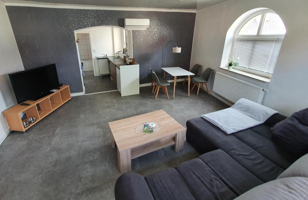 Ferienwohnung Zur Linde Dettelbach Exterior photo